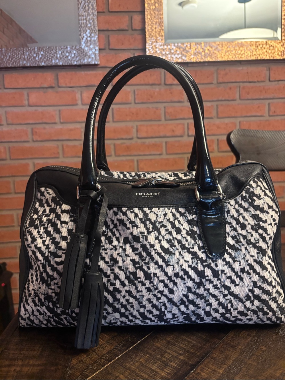 Coach 25814 LEGACY DONEGAL Satchel ❤️😎